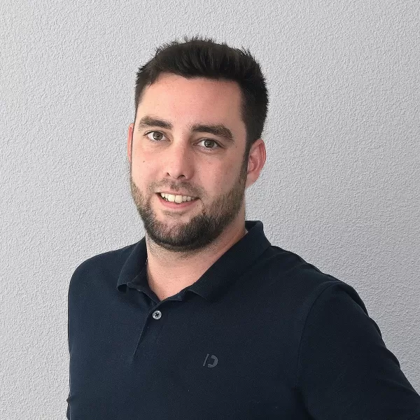 Thomas Minnier Bild 1.2jpg